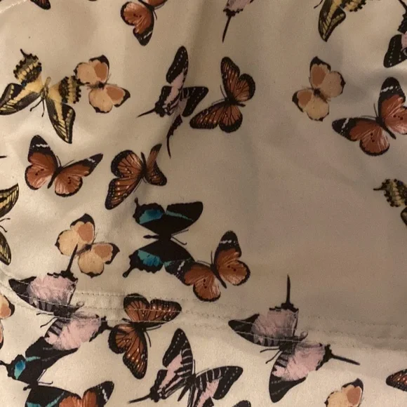 ❤️💙HOST PICK💙❤️ Ted Baker mini skirt - Ivory with butterflies. US 12 / TB4. - Picture 5 of 9